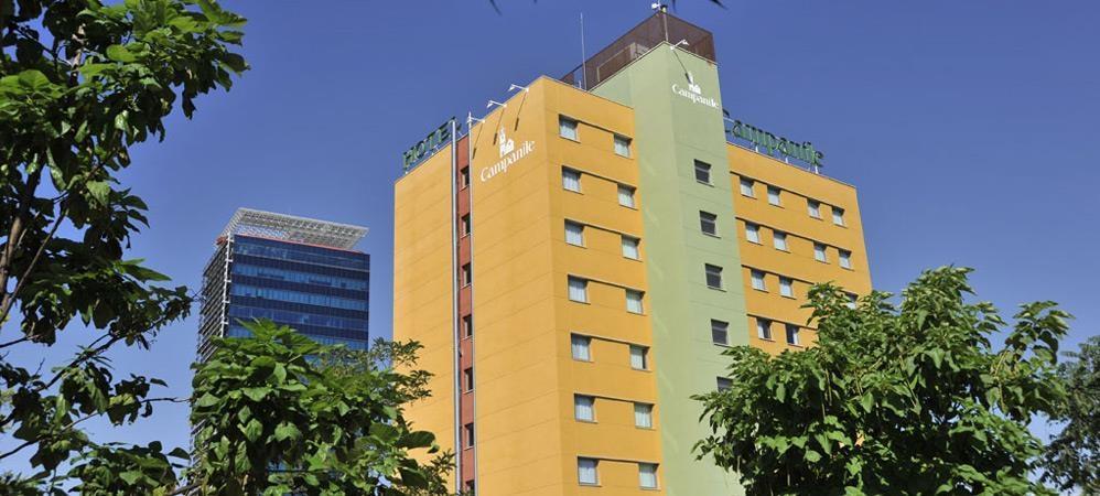 马德里钟楼阿尔卡拉德埃纳雷斯酒店 阿尔卡拉德荷那利斯 外观 照片
